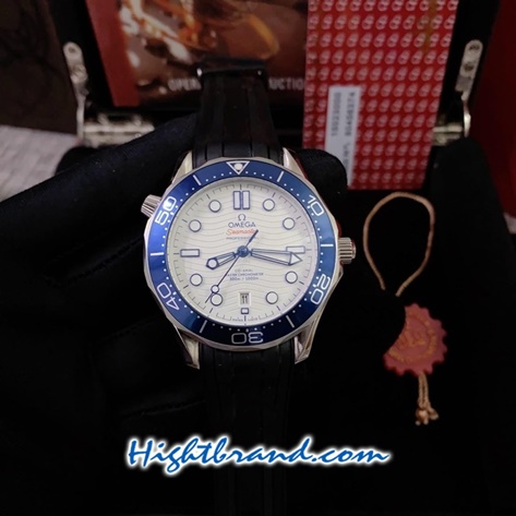 Omega Seamaster White Dial Rubble 42mm Replica Watch 10